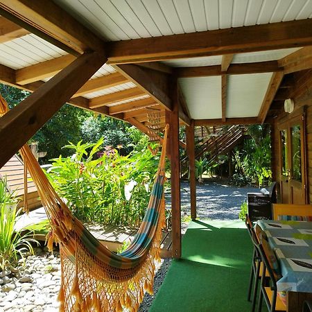 Insolite Arawakane Gites Du Manial Chalet ปวงต์-นัวร์ ภายนอก รูปภาพ