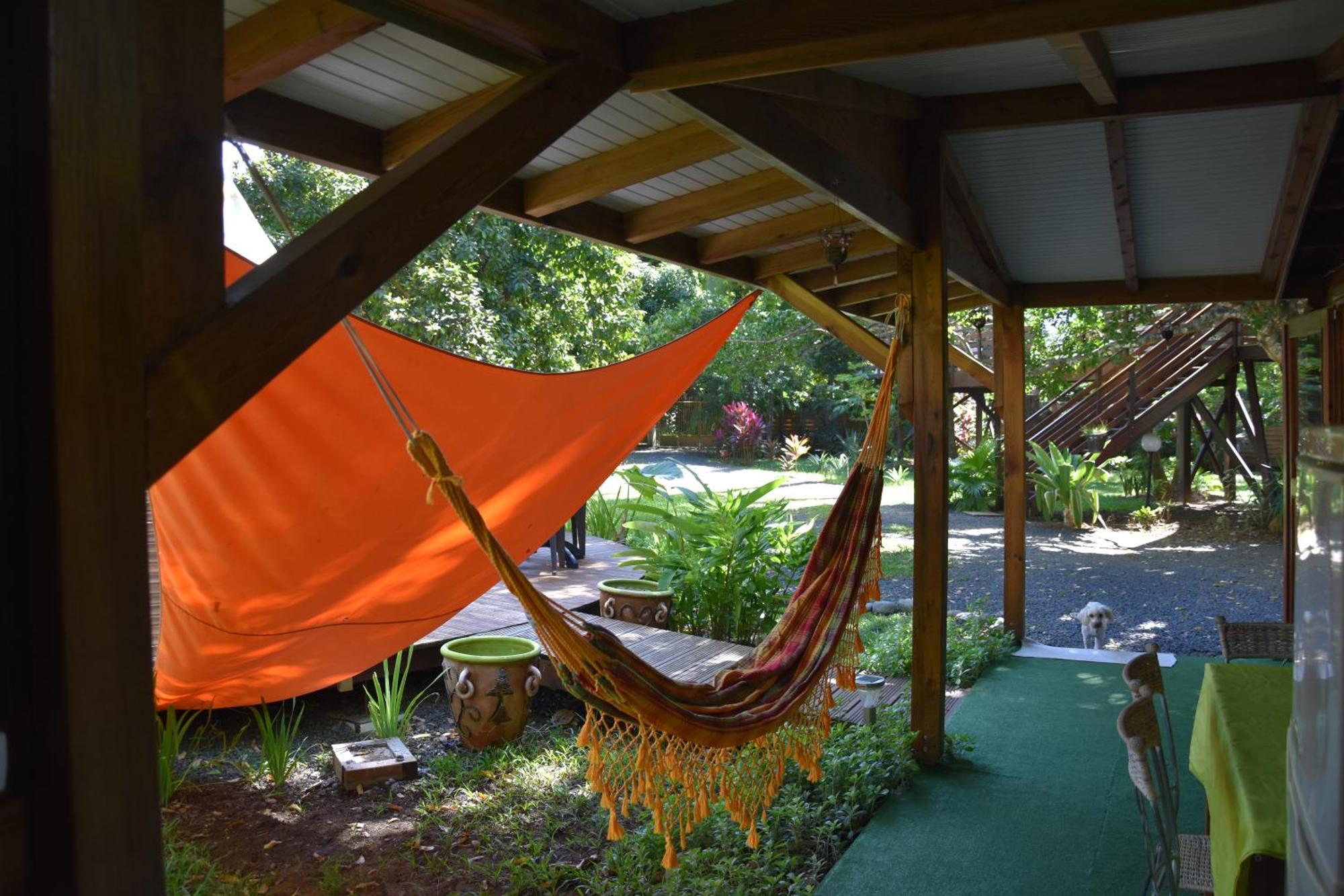 Insolite Arawakane Gites Du Manial Chalet ปวงต์-นัวร์ ภายนอก รูปภาพ